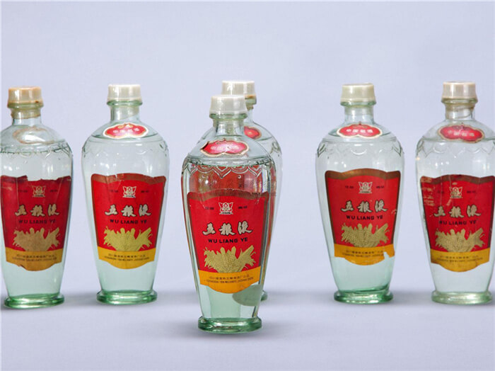 蘇州鄭小姐，回收六瓶五糧液